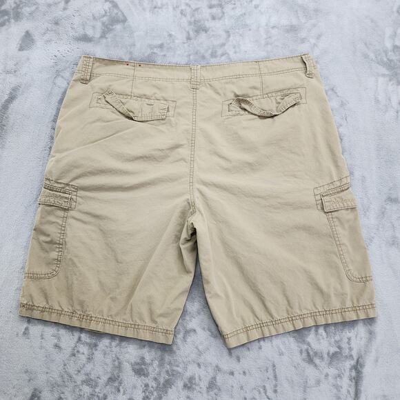 Unionbay Shorts Mens 42 Tan Khaki Cargo Casual Hiking Utility UB Outdoors Y2K - Picture 3 of 15